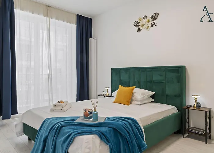 Brighthouse With Beach View